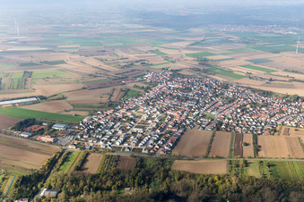 Ortsteil Heiligenstein in Römerberg im Bundesland Rheinland-Pfalz, Deutschland aus der Luft