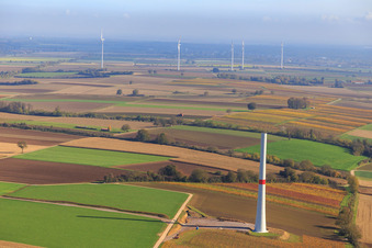 Baustelle für Mast einer WKA des Windparks Freckenfeld der EnBW -für Windenergieanlage mit 6 Windrädern im Bundesland Rheinland-Pfalz, Deutschland
