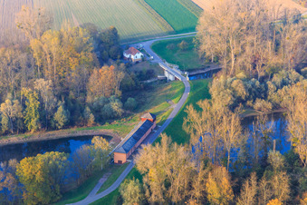 Schöpfwerk und Schleusenhaus Sonderheim Süd für den Michelsbach im Ortsteil Sondernheim in Germersheim im Bundesland Rheinland-Pfalz, Deutschland