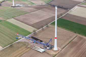 Baustelle des Windparks Freckenfeld der EnBW -für Windenergieanlage mit 6 Windrädern im Bundesland Rheinland-Pfalz, Deutschland von oben gesehen