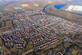 Ortsansicht im Winter aus Südwesten in Lingenfeld im Bundesland Rheinland-Pfalz, Deutschland