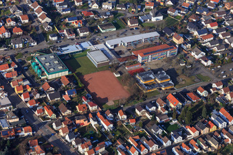 Goldberghalle, Hallenbad der VG Lingenfeld, Grundschule Lingenfeld und Realschule plus Lingenfeld im Bundesland Rheinland-Pfalz, Deutschland