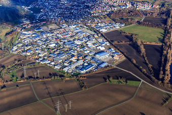 Industriegebiet im Winter im Ortsteil Eggenstein in Eggenstein-Leopoldshafen im Bundesland Baden-Württemberg, Deutschland