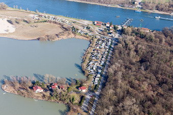 Seltz im Bundesland Bas-Rhin, Frankreich aus der Luft betrachtet