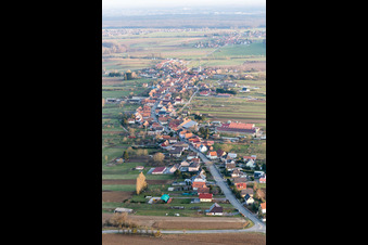 Drohnenaufname von Forstheim im Bundesland Bas-Rhin, Frankreich