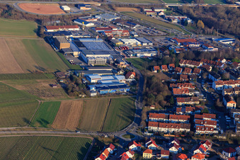 Weinkellerei ZGM Zimmermann-Graeff & Müller GmbH & Co im Ortsteil Pleisweiler in Bad Bergzabern im Bundesland Rheinland-Pfalz, Deutschland