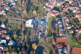 Zirkus an der Klingbachhalle in Klingenmünster im Bundesland Rheinland-Pfalz, Deutschland