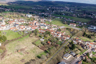 Épinac im Bundesland Saône-et-Loire, Frankreich von oben