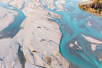 Dignano im Bundesland Friaul-Julisch Venetien, Italien vom Flugzeug aus