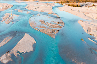 Carpacco im Bundesland Friaul-Julisch Venetien, Italien vom Flugzeug aus
