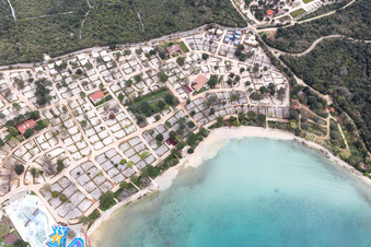 Rovinj im Bundesland Gespanschaft Istrien, Kroatien von der Drohne aus gesehen