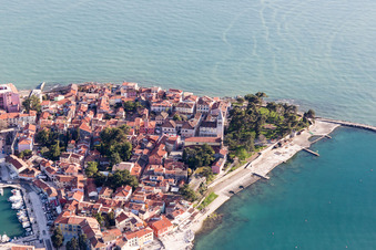 Karpinjan im Bundesland Gespanschaft Istrien, Kroatien von oben