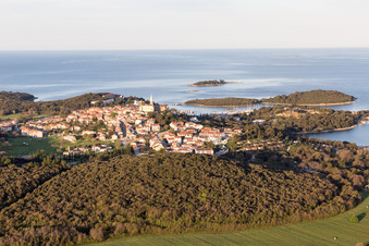 Stancija Valkanela im Bundesland Gespanschaft Istrien, Kroatien von der Drohne aus gesehen