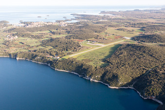 Vrsar im Bundesland Gespanschaft Istrien, Kroatien von oben