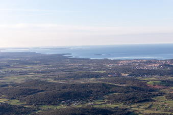 Vrsar im Bundesland Gespanschaft Istrien, Kroatien von oben