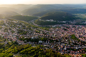Bad Dürkheim von Süden im Bundesland Rheinland-Pfalz, Deutschland