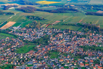 Ortsansicht aus Norden in Klingenmünster im Bundesland Rheinland-Pfalz, Deutschland