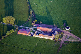 Mertzwiller im Bundesland Bas-Rhin, Frankreich aus der Vogelperspektive