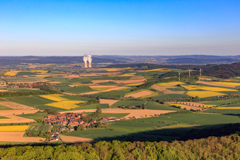 Luftbild von Blick von Bremke aus auf das KKW Grohnde in Emmerthal im Bundesland Niedersachsen, Deutschland