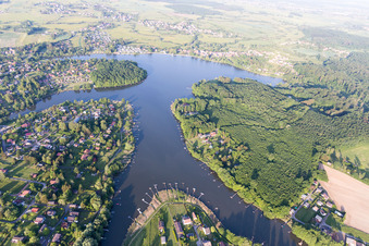 Schrägluftbild von Étang des Marais in Hilsprich im Bundesland Moselle, Frankreich
