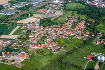 Ortsteil Altenstadt in Wissembourg im Bundesland Bas-Rhin, Frankreich vom Flugzeug aus