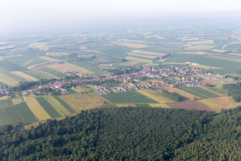 Luftbild von Niederlauterbach im Bundesland Bas-Rhin, Frankreich