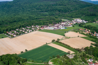 Luftaufnahme von Birlenbach in Drachenbronn-Birlenbach im Bundesland Bas-Rhin, Frankreich