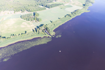 Torne im Bundesland Kronoberg, Schweden aus der Drohnenperspektive