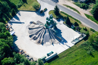 Gumbrechtshoffen im Bundesland Bas-Rhin, Frankreich von einer Drohne aus