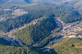 Klosterruine Limburg von Norden im Ortsteil Grethen in Bad Dürkheim im Bundesland Rheinland-Pfalz, Deutschland
