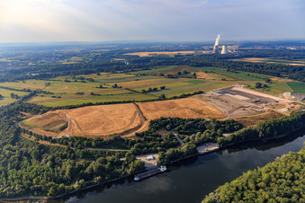 Luftbild von BASF Deponie auf der Insel Flotzgrün im Ortsteil Berghausen in Römerberg im Bundesland Rheinland-Pfalz, Deutschland