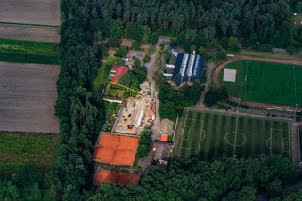 Sporthalle , Tennisplatz und Kulturhalle Schaidt in Wörth am Rhein im Bundesland Rheinland-Pfalz, Deutschland