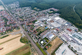 Luftaufnahme von Industriegebiet Spöckerbuchenstr im Ortsteil Friedrichstal in Stutensee im Bundesland Baden-Württemberg, Deutschland