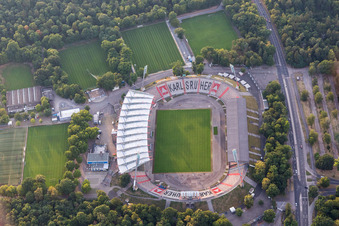Fussballstadion Wildparkstadion des Vereins KSC in Karlsruhe im Ortsteil Innenstadt-Ost im Bundesland Baden-Württemberg, Deutschland
