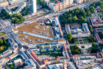 Gebäude des Einkaufszentrum Ettlinger Tor Center in Karlsruhe im Ortsteil Innenstadt-West im Bundesland Baden-Württemberg, Deutschland