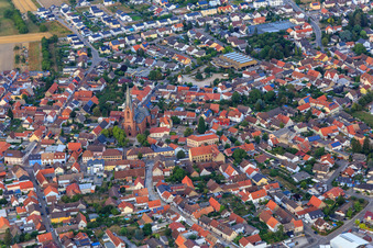 St. Vitus im Ortszentrum im Ortsteil Rheinsheim in Philippsburg im Bundesland Baden-Württemberg, Deutschland