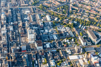 Ortsteil BASF in Ludwigshafen am Rhein im Bundesland Rheinland-Pfalz, Deutschland von einer Drohne aus