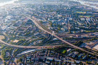 Hochstraße im Ortsteil Mitte in Ludwigshafen am Rhein im Bundesland Rheinland-Pfalz, Deutschland