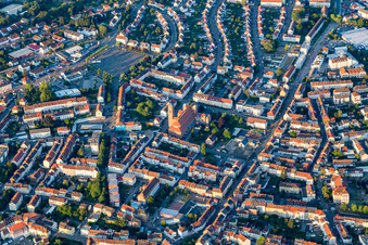 Schrägluftbild von Pirmasens im Bundesland Rheinland-Pfalz, Deutschland