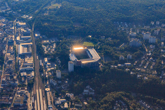 Fritz-Walter-Stadion des  1. FC Kaiserslautern aus Westen im Bundesland Rheinland-Pfalz, Deutschland