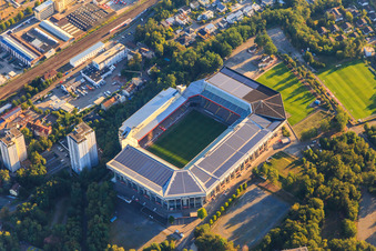 Luftaufnahme von Fritz-Walter Stadion des FCK auf dem Betzenberg in Kaiserslautern im Bundesland Rheinland-Pfalz, Deutschland