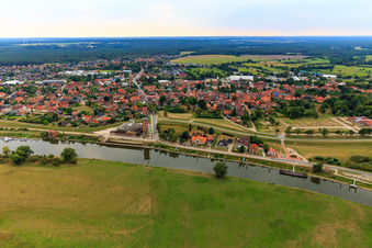 Am Hafen in Bleckede im Bundesland Niedersachsen, Deutschland
