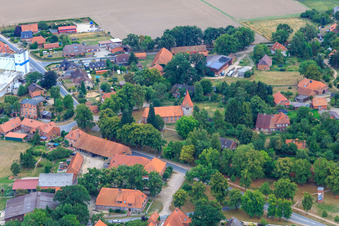 St. Vitus Kirche in der Dorfmitte im Ortsteil Barskamp in Bleckede im Bundesland Niedersachsen, Deutschland