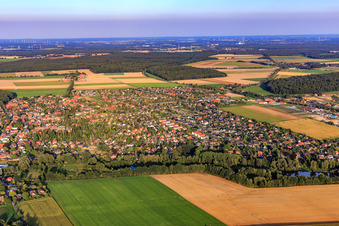 Luftbild von Ortsansicht aus Westen im Ortsteil Altenebstorf in Ebstorf im Bundesland Niedersachsen, Deutschland