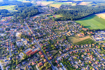 Bahnhofstr aus Süden in Ebstorf im Bundesland Niedersachsen, Deutschland
