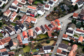 Am Stadtrand, Raiffeisenstr in Hagenbach im Bundesland Rheinland-Pfalz, Deutschland