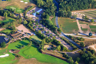 Luftbild von Gelände des Golfplatz Green Eagle Golf Courses in Winsen (Luhe) im Ortsteil Luhdorf im Bundesland Niedersachsen, Deutschland