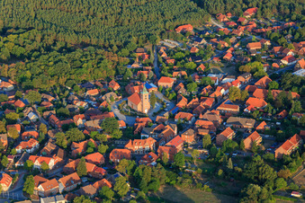 Marienkirche Neuhaus in der Ortsmitte in Amt Neuhaus im Bundesland Niedersachsen, Deutschland
