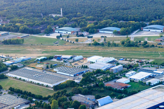 Panasonic Industrial Devices Europe GmbH und  Max Jenne GmbH im Industriegebiet zwischen Hafen und Flugplatz in Lüneburg im Bundesland Niedersachsen, Deutschland