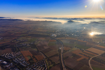 Aussicht bis zum Odenwald in Weinheim im Bundesland Baden-Württemberg, Deutschland